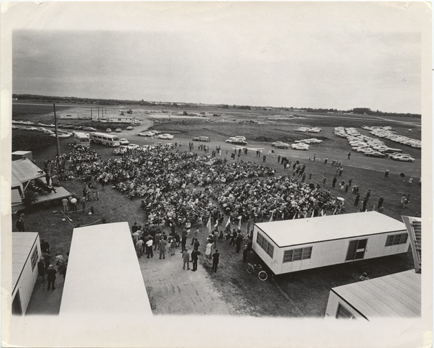 : 1971 University Park Groundbreaking Ceremony, Special Collections & University Archives, Green Library, Florida International University